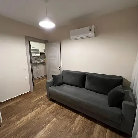 Ferah, Konyaalti Kumsalina Yakin, Merkezi Konum '15' Apartment