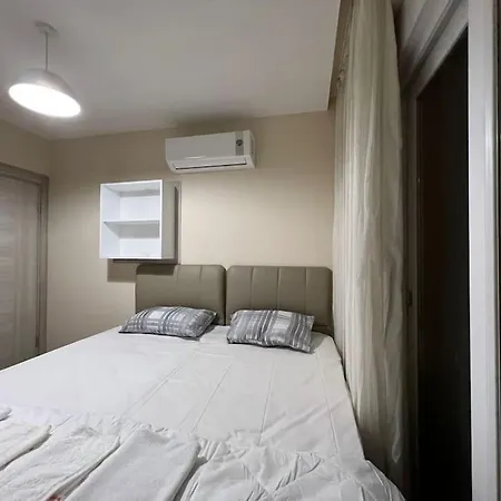 Ferah, Konyaalti Kumsalina Yakin, Merkezi Konum '15' Apartment *