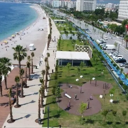 Ferah, Konyaalti Kumsalina Yakin, Merkezi Konum '15' Apartment *